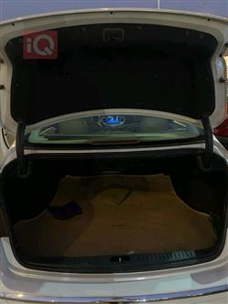 هیوندای جێنسس